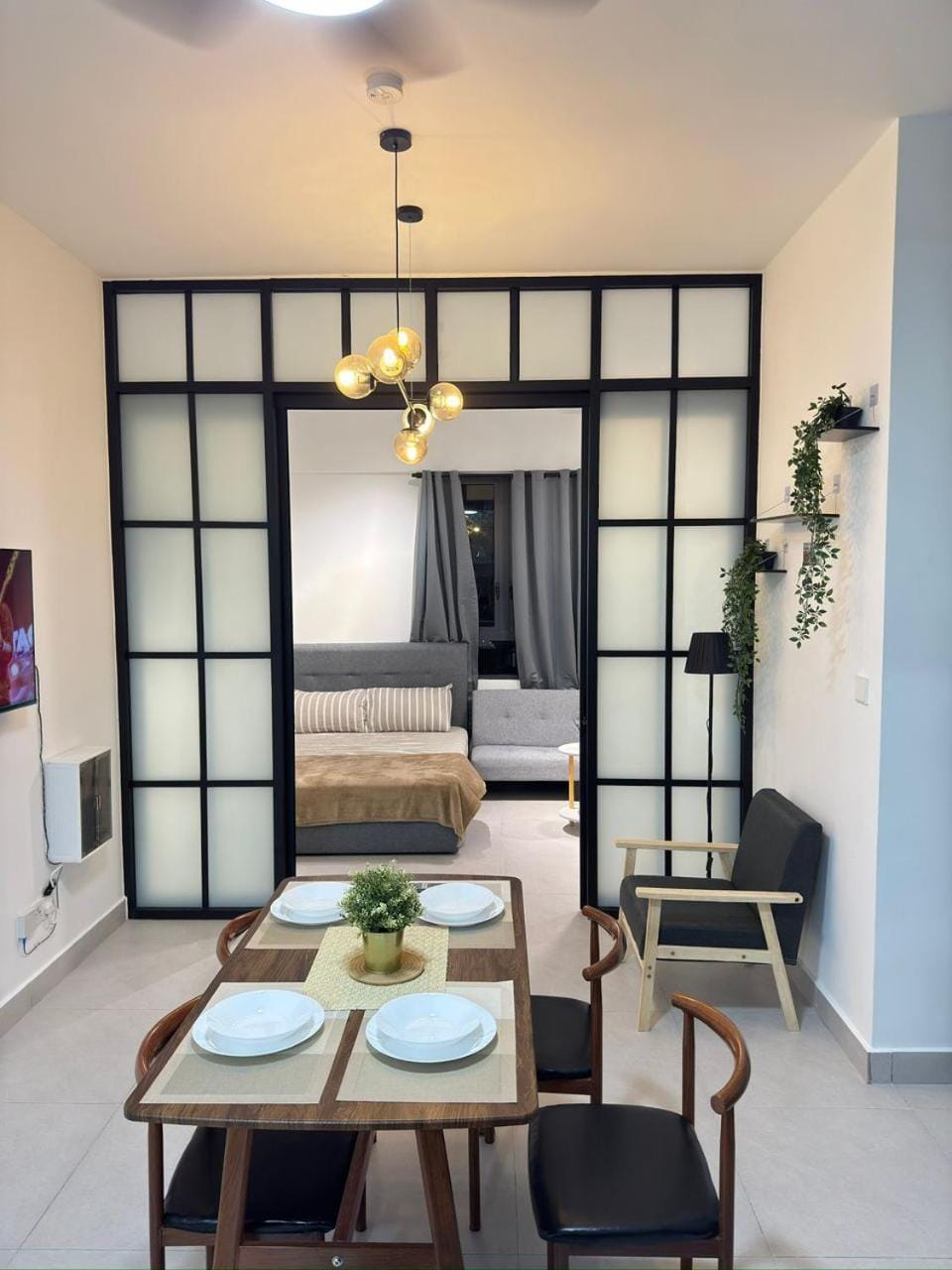 Bed, Living room, Dining area, Bedroom