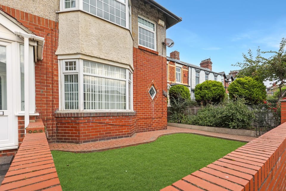Property building, Garden view