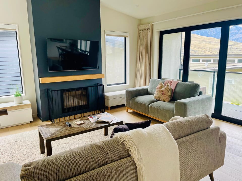 TV and multimedia, Living room