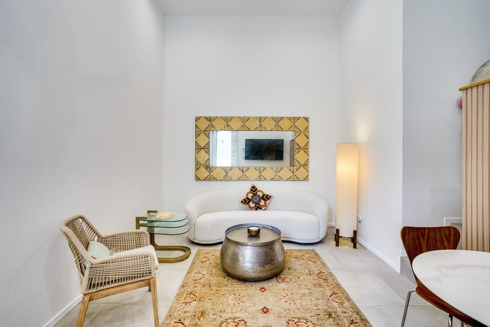 Shop, Dine & Walk to Ocean: Redondo Beach Apt! Apartment in Redondo Beach