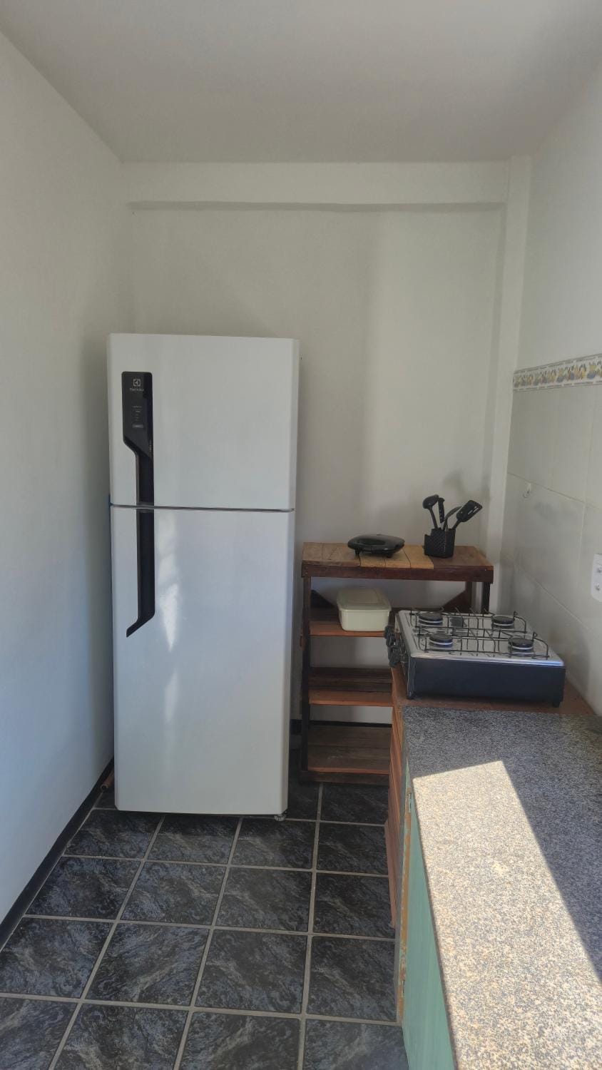 Kitchen or kitchenette, minibar