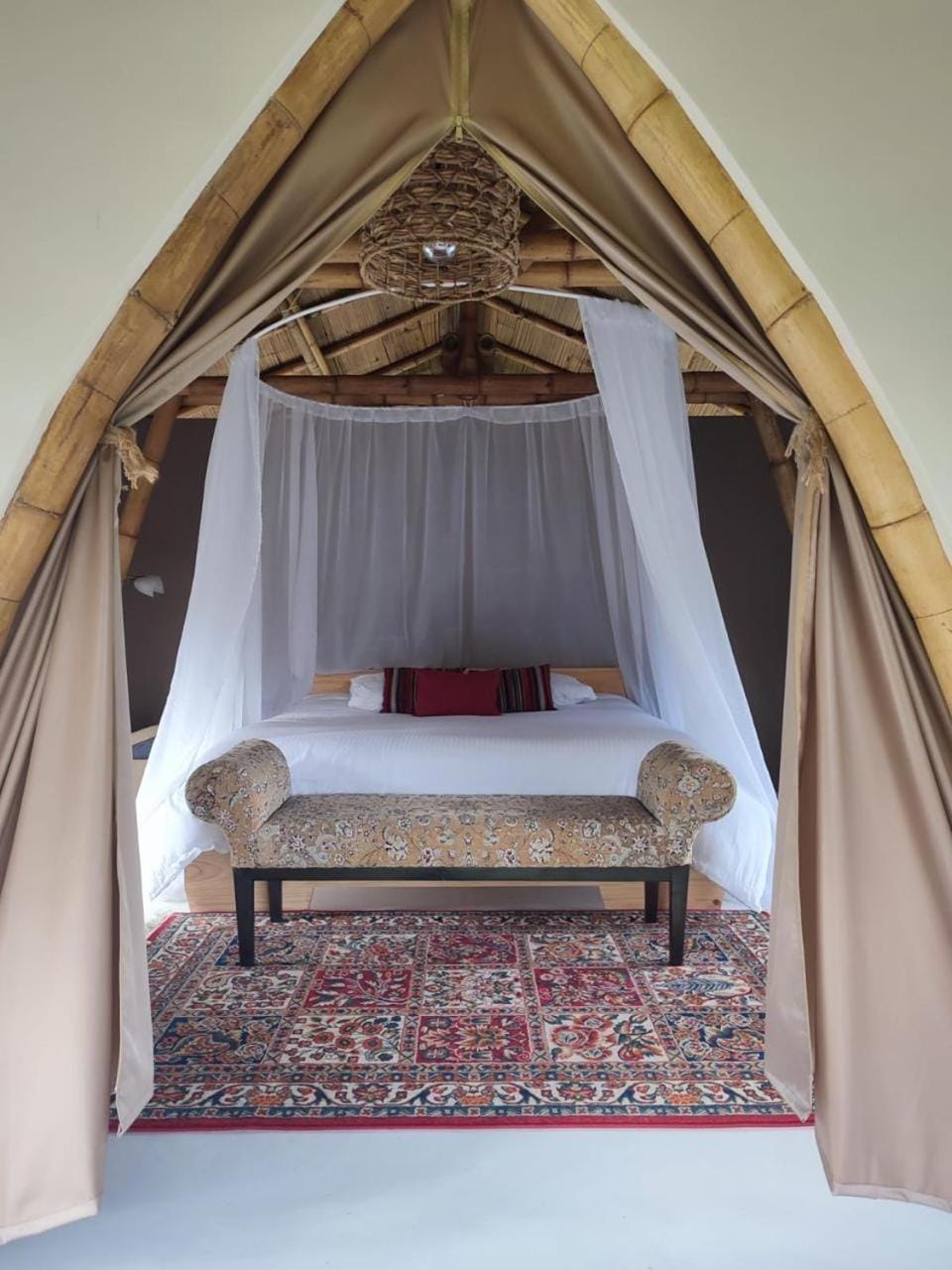 Leaf House - Sereno Glamping Luxury tent in Manizales
