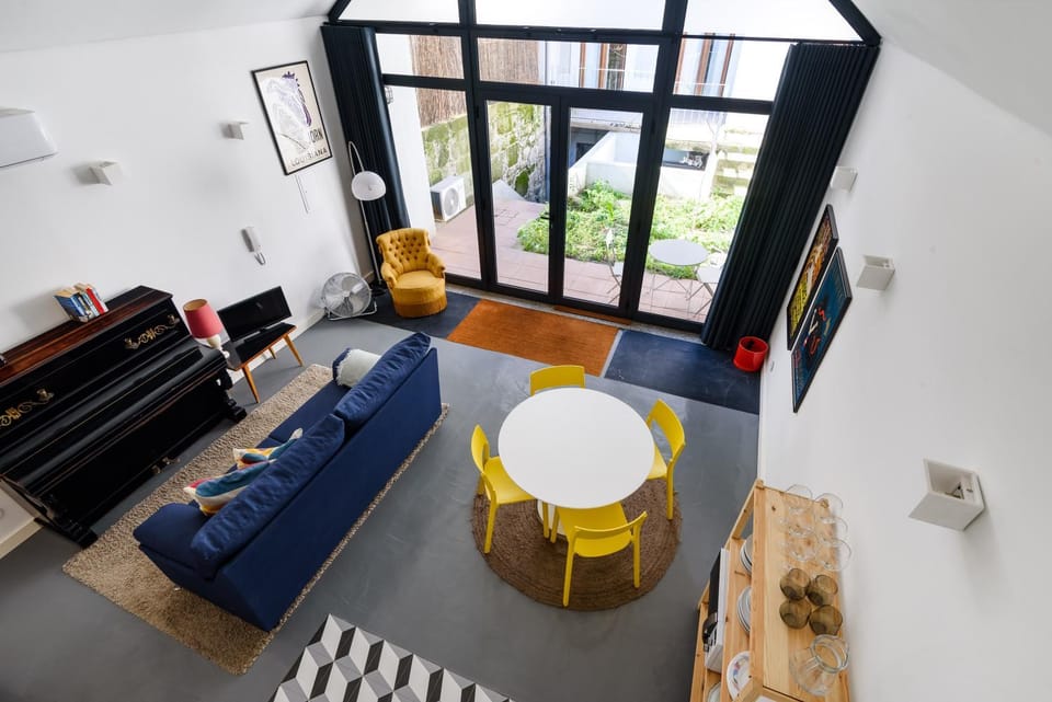 Cool Alegria Loft Mezzanine Retreat Apartment in Porto
