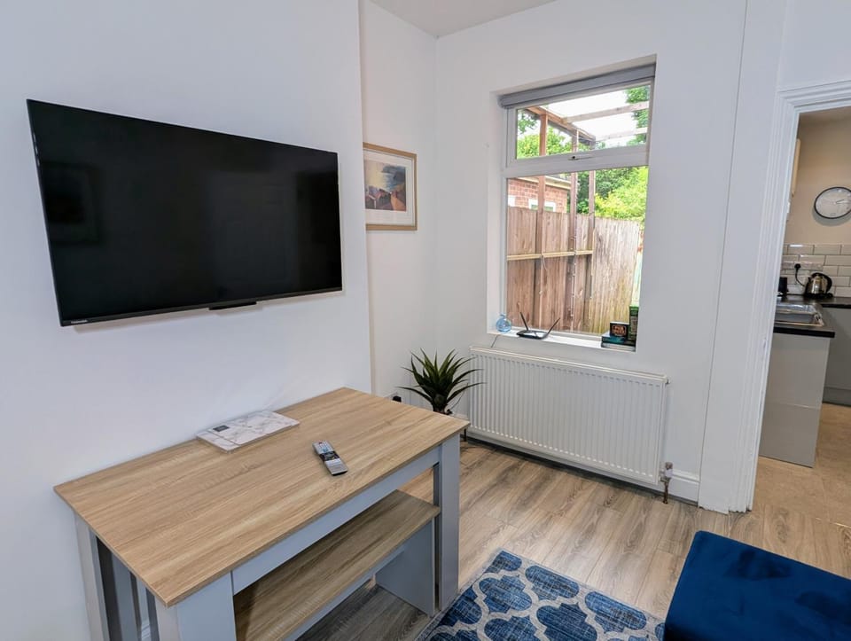 TV and multimedia, Dining area