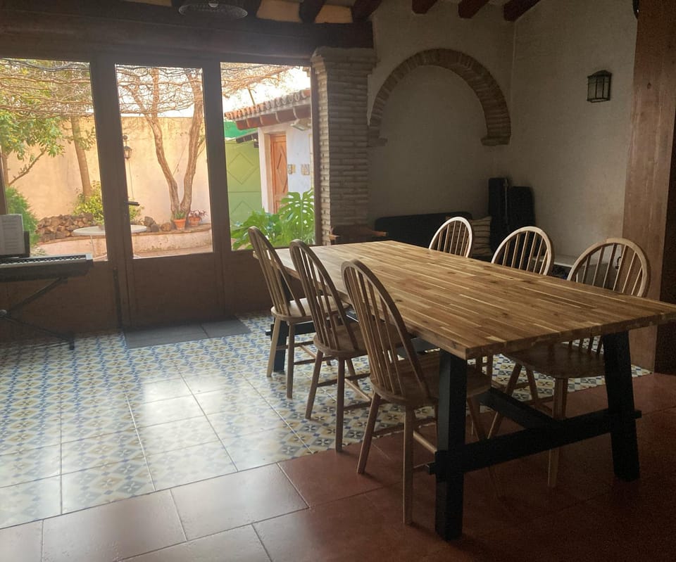 Kitchen or kitchenette, Dining area, kitchen