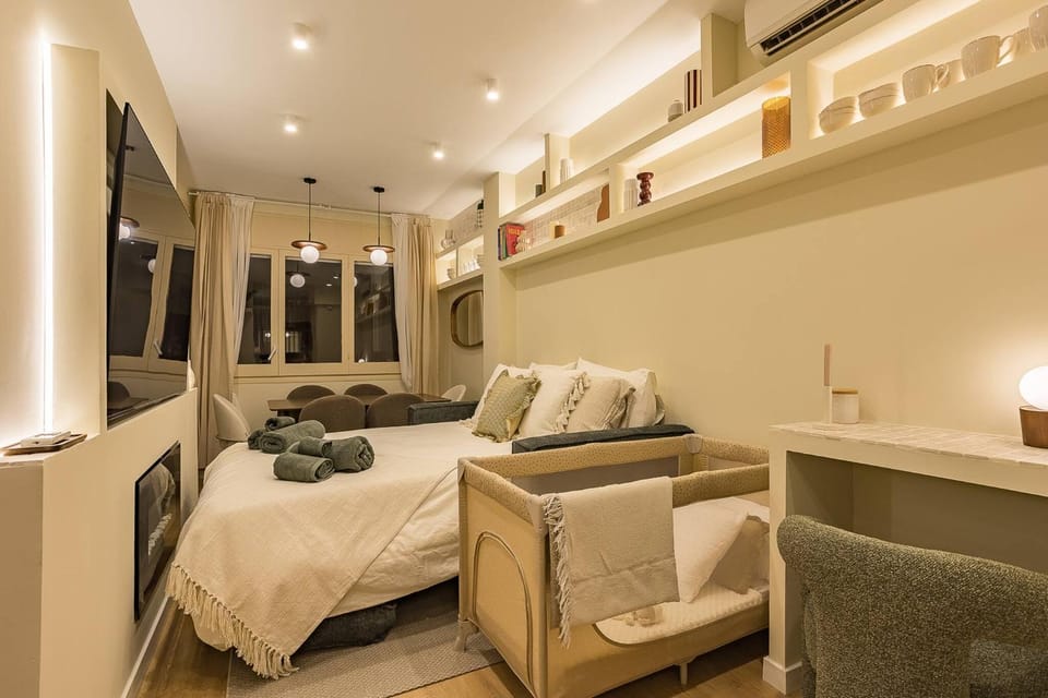 Communal lounge/ TV room, Living room
