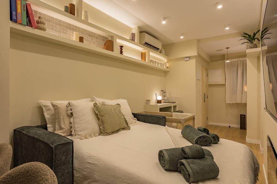 Communal lounge/ TV room, Living room