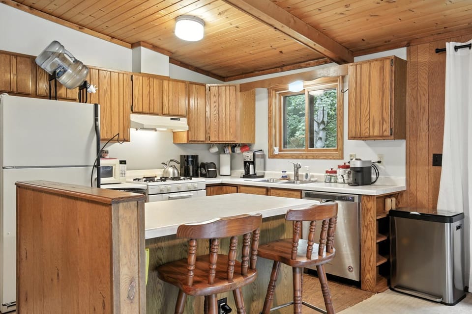 The Treehouse Lakes & Trails Cabin cabin Cabin in Wisconsin