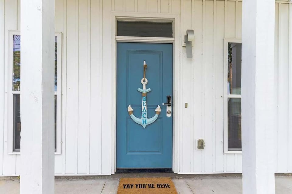 Sunny Daze by Emerald Coast Retreats House in Lower Grand Lagoon
