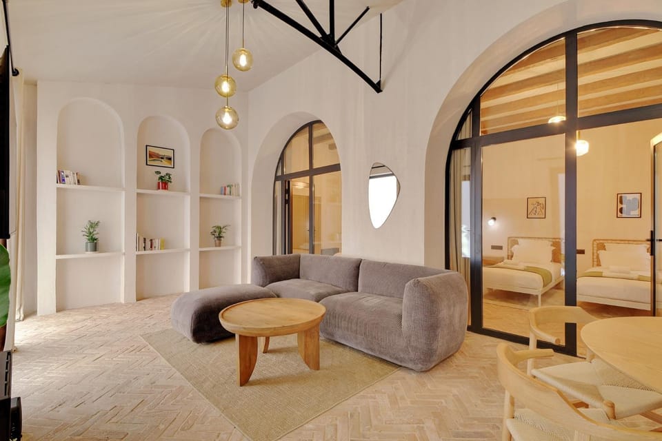 Living room, Seating area