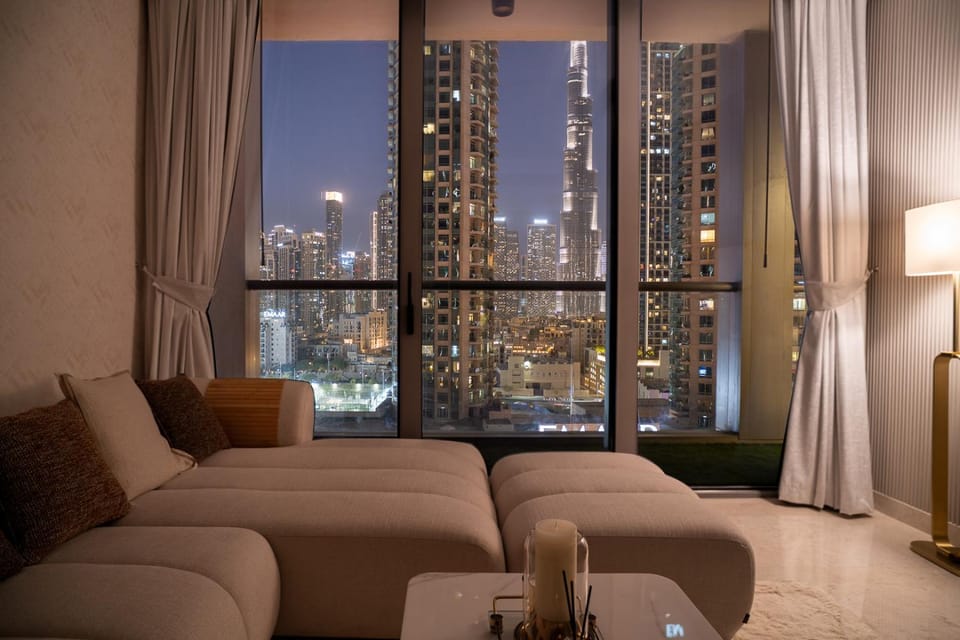 Luxury 1 BR At The Sterling Apartment in Dubai