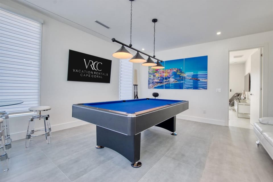 VRCC Villa Alany- Luxury Getaway- lastminute deals House in Cape Coral