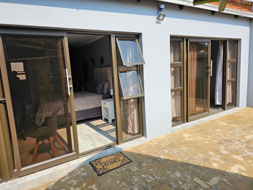 Lanico Apartment in South Africa