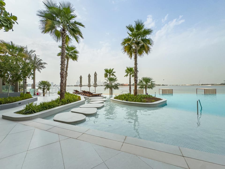 Pool view, Swimming pool