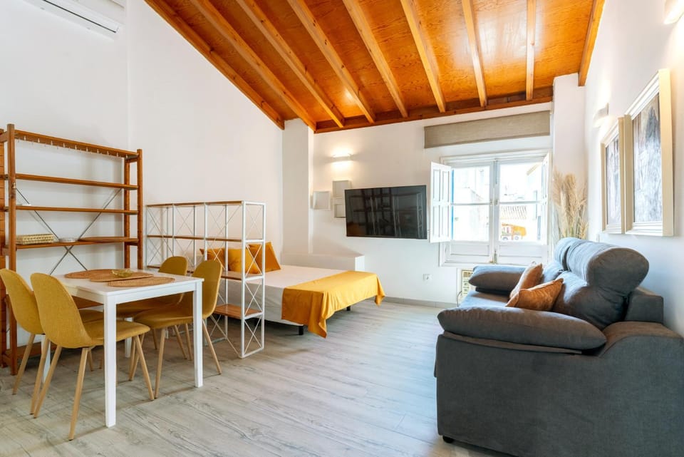 Living room, Bedroom