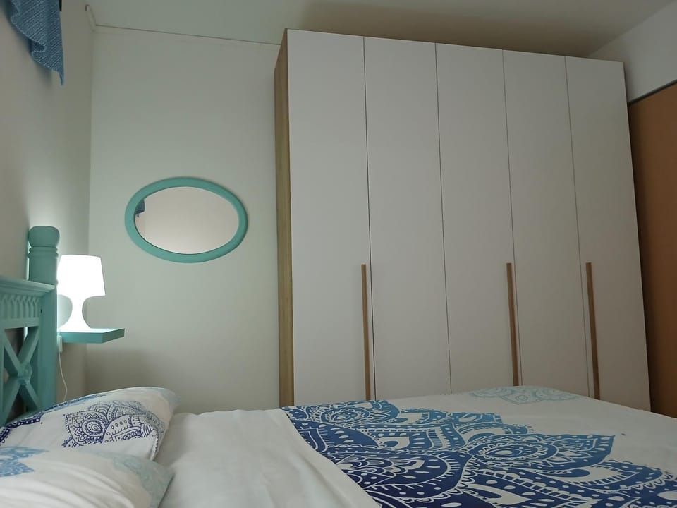 Bedroom, wardrobe