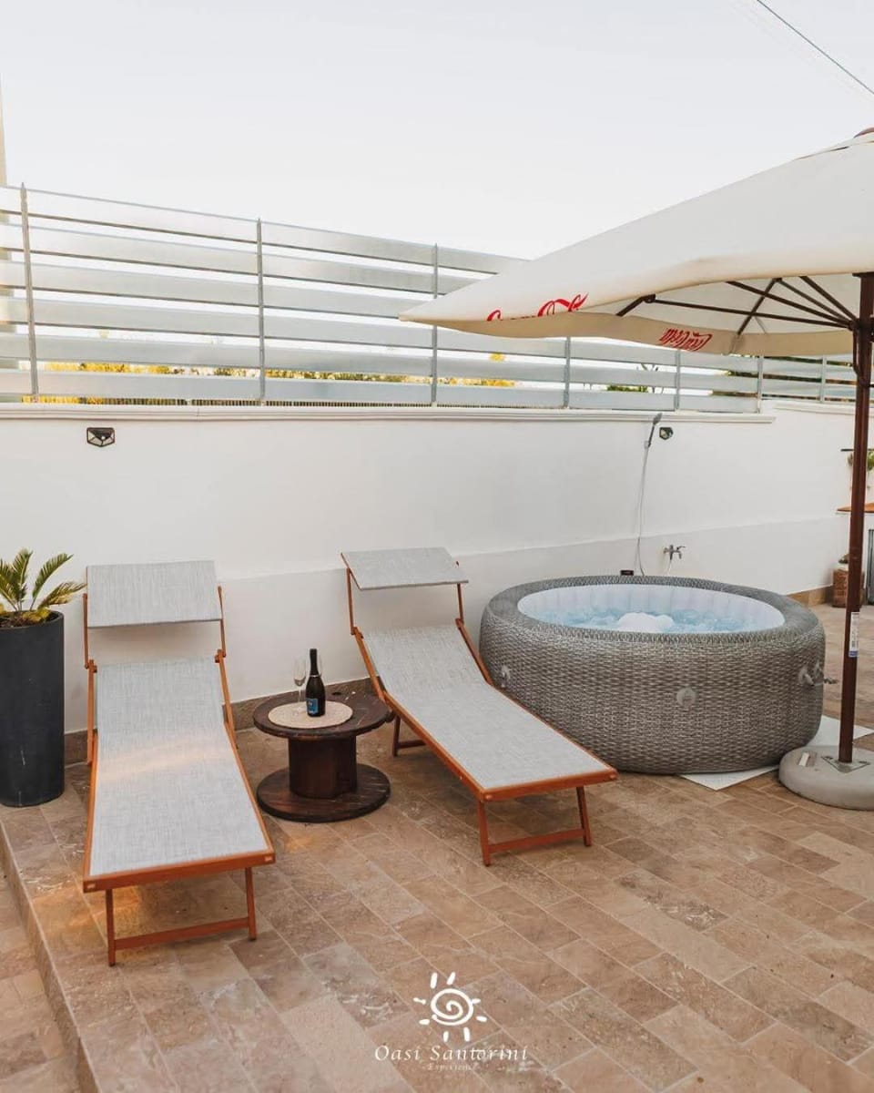 Oasi Santorini Experience Apartment in Bari