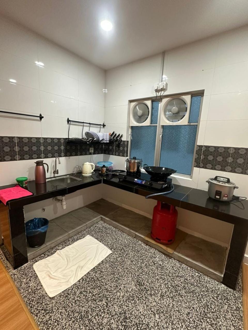 Adik Aisyah black forest luxury cameron homestay Apartment in Tanah Rata