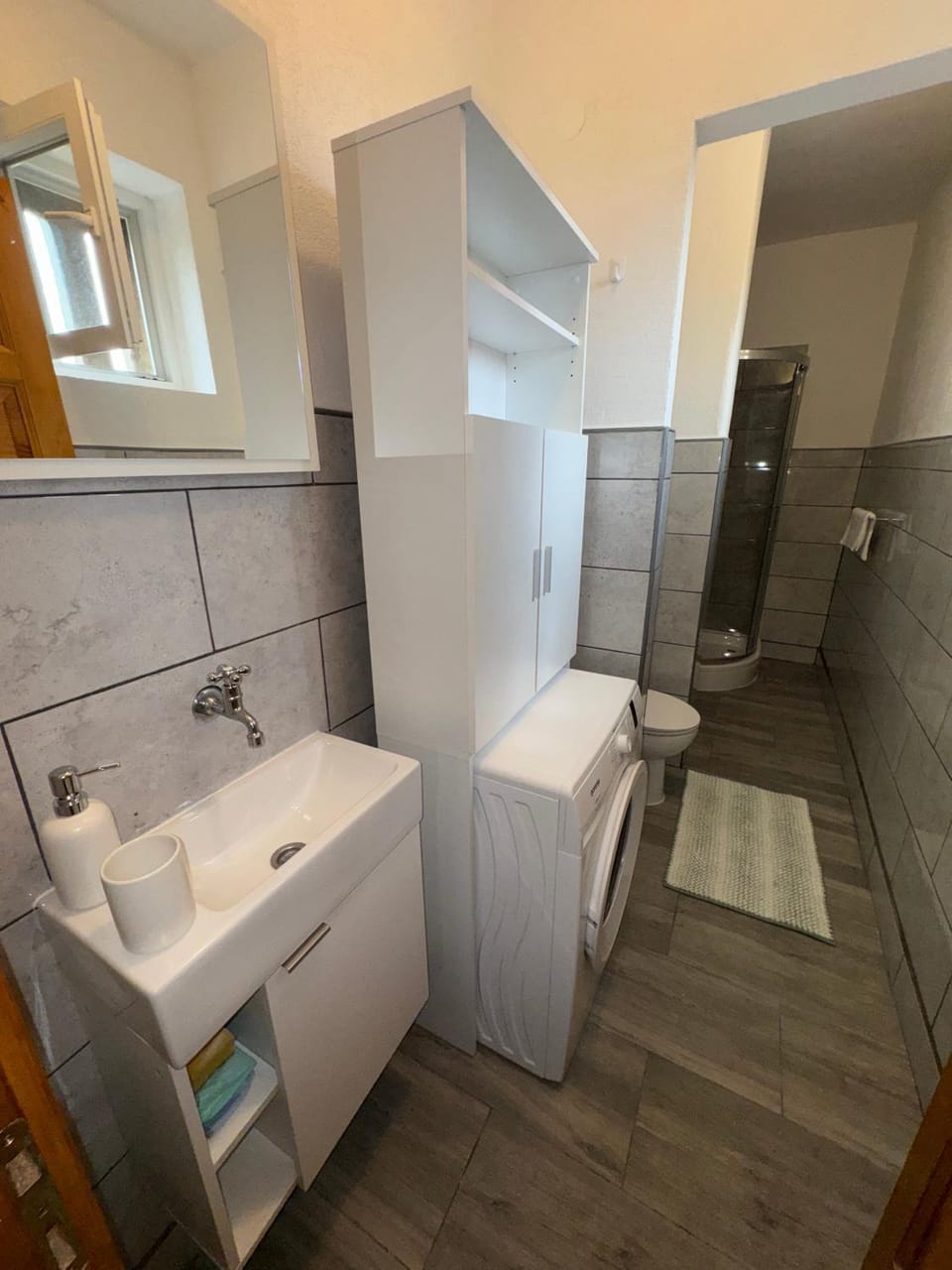 Shower, Bathroom