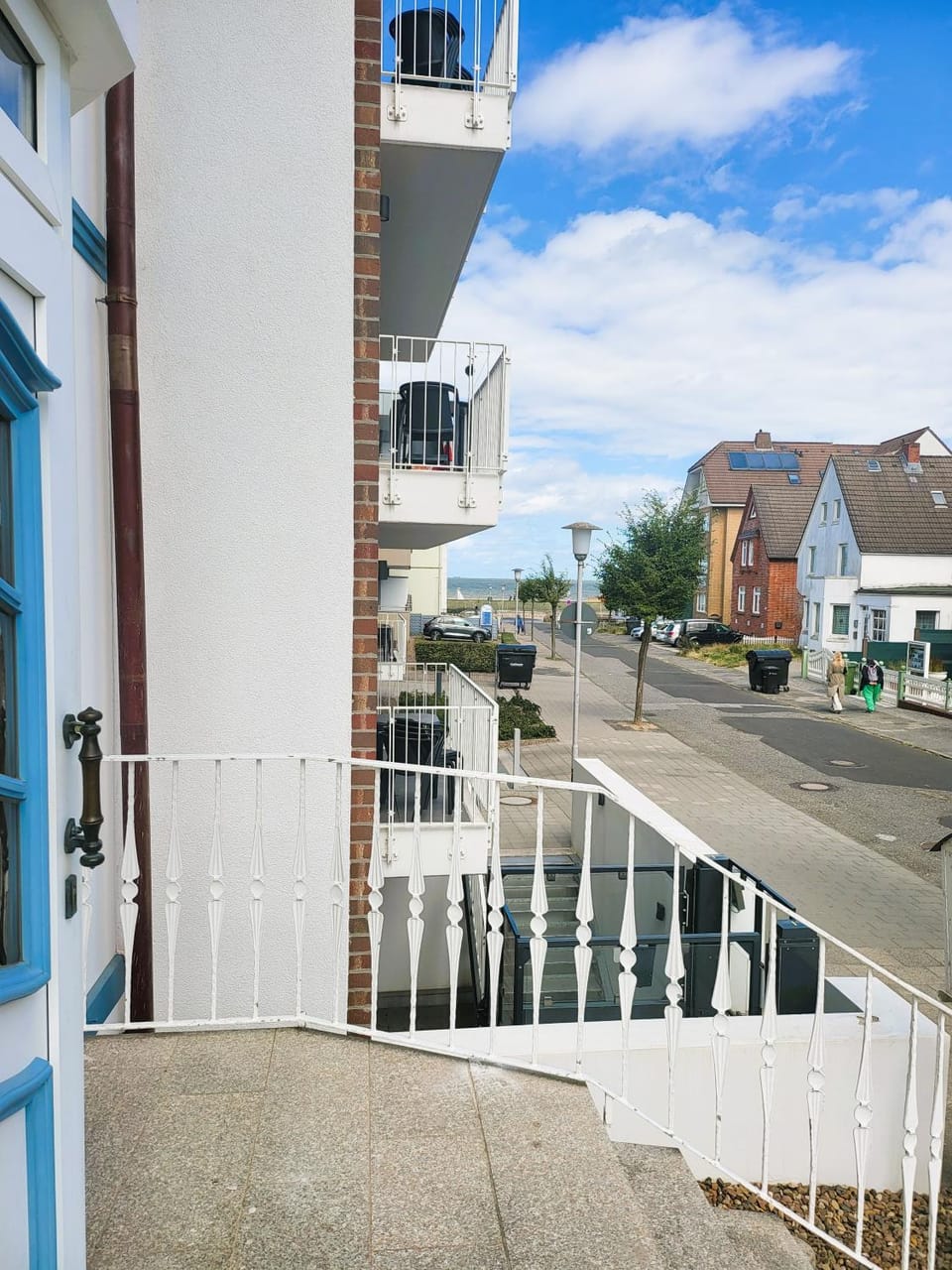 Property building, Street view