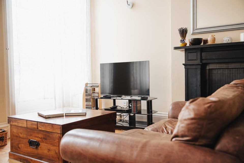 Traditional Central 2 Bedroom Apartment Apartment in Edinburgh
