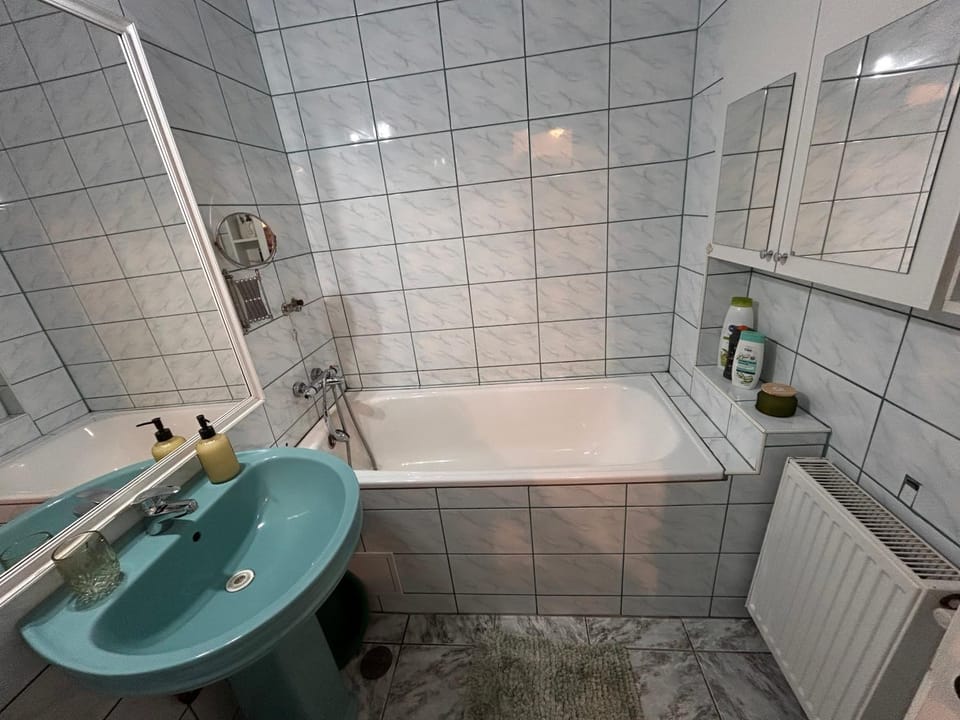 Bathroom, Bath