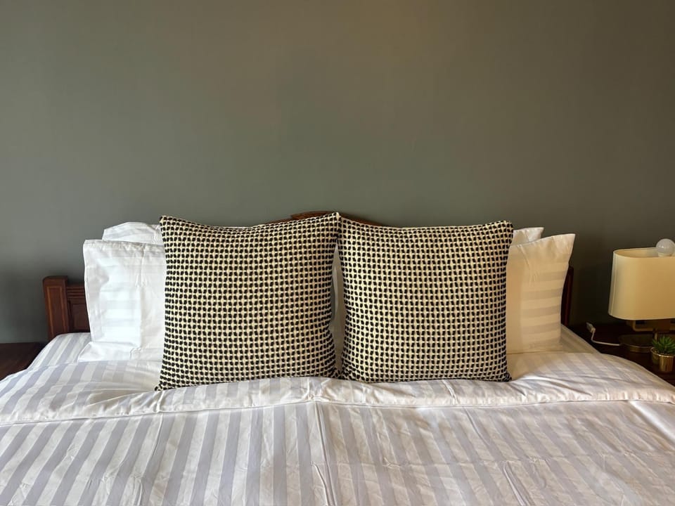 Chic Bangkok Escape & Fast Wifi Apartment in Bangkok