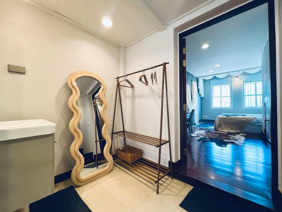 曼谷唐人街三层独栋洋楼24小时自助入住 Apartment in Bangkok
