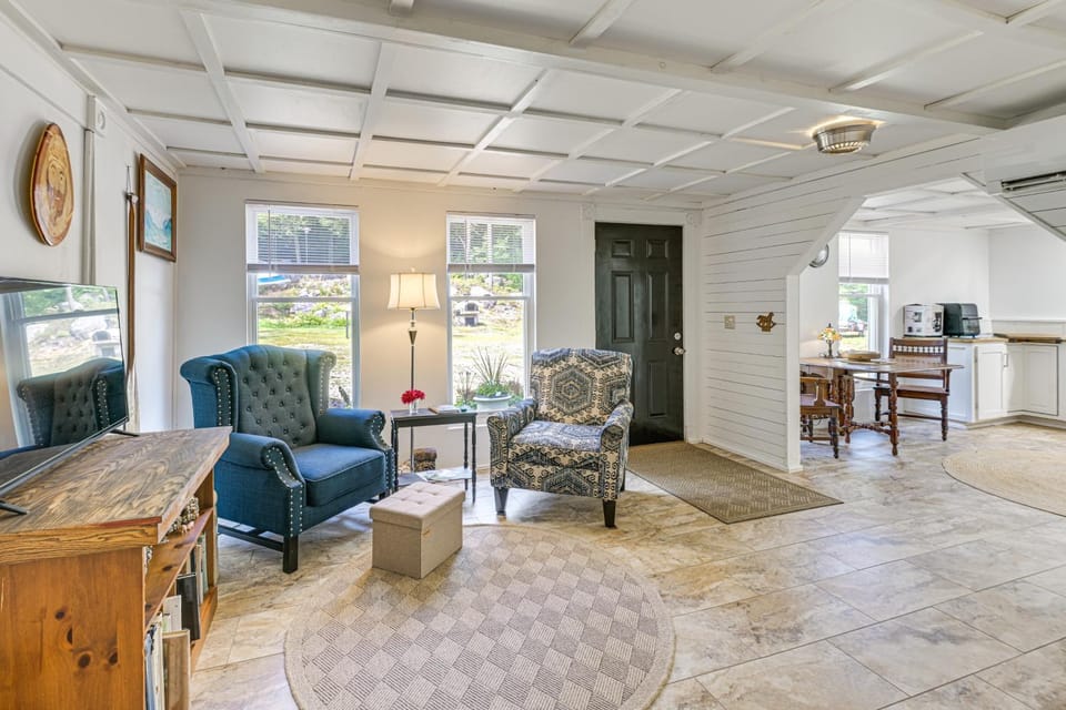 Explore Coastal Maine! Cozy Apt w/ Yard & Garden Apartment in Orland