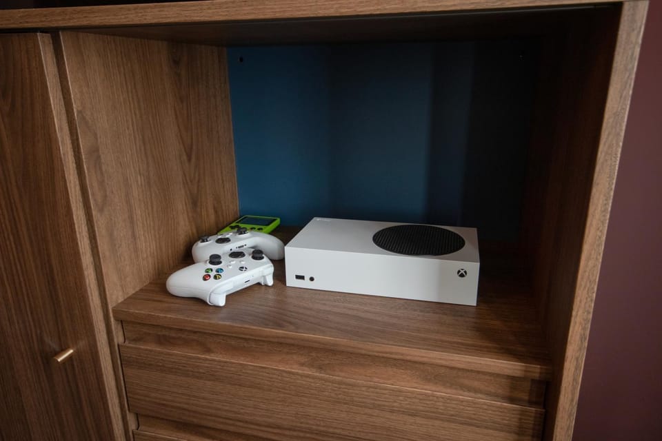 Spacious Apartment Xbox, Cinema & Foosball in Prague Apartment in Prague