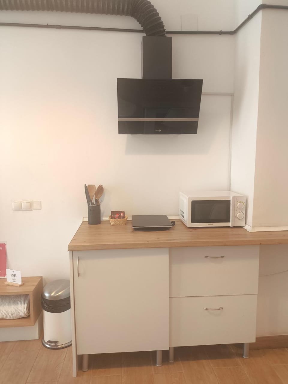 Central Cozy Ground Floor Studio Apartment in Valencia
