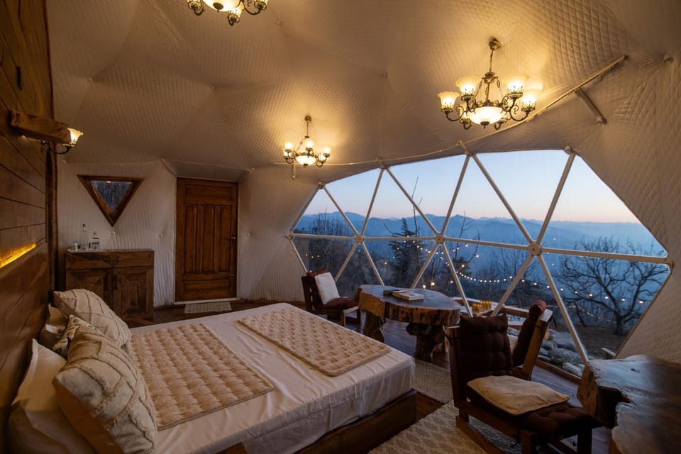 Bed, Photo of the whole room, Bedroom, Mountain view
