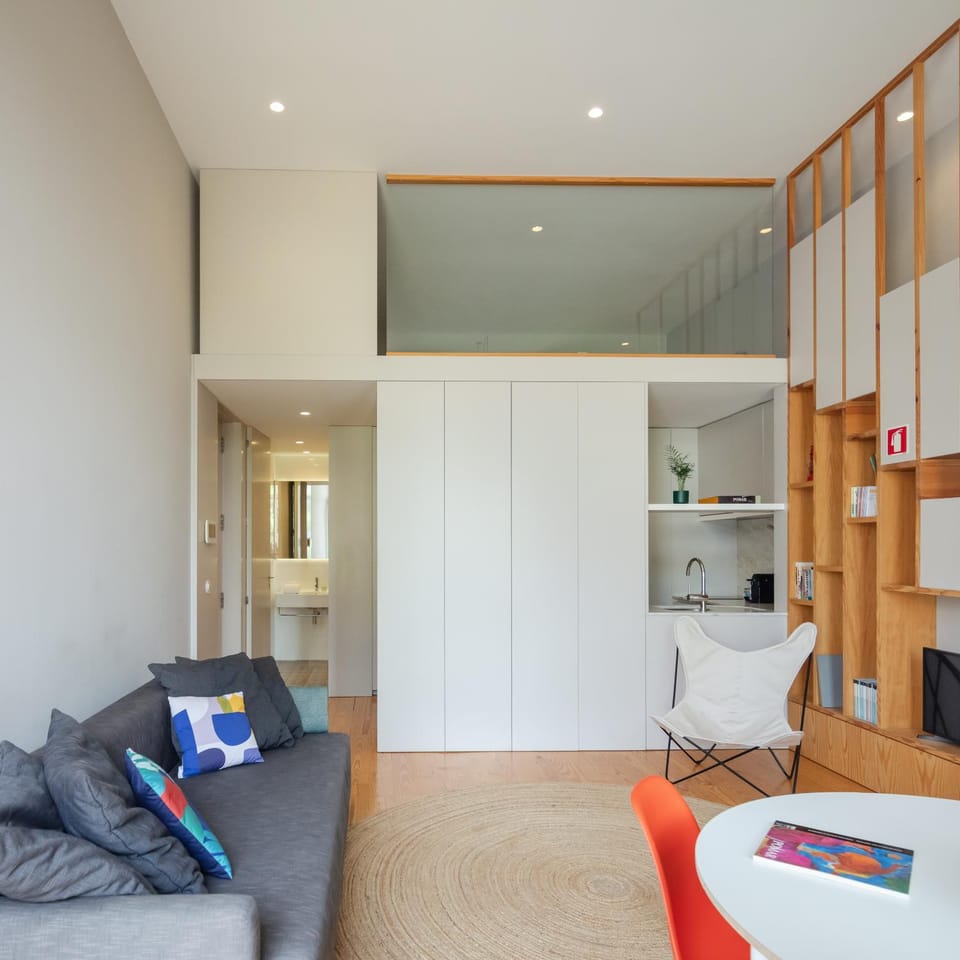 Bed, Library, Coffee/tea facilities, Kitchen or kitchenette, Living room, Photo of the whole room, Seating area, Dining area, Bedroom, children, young children, older children, minibar