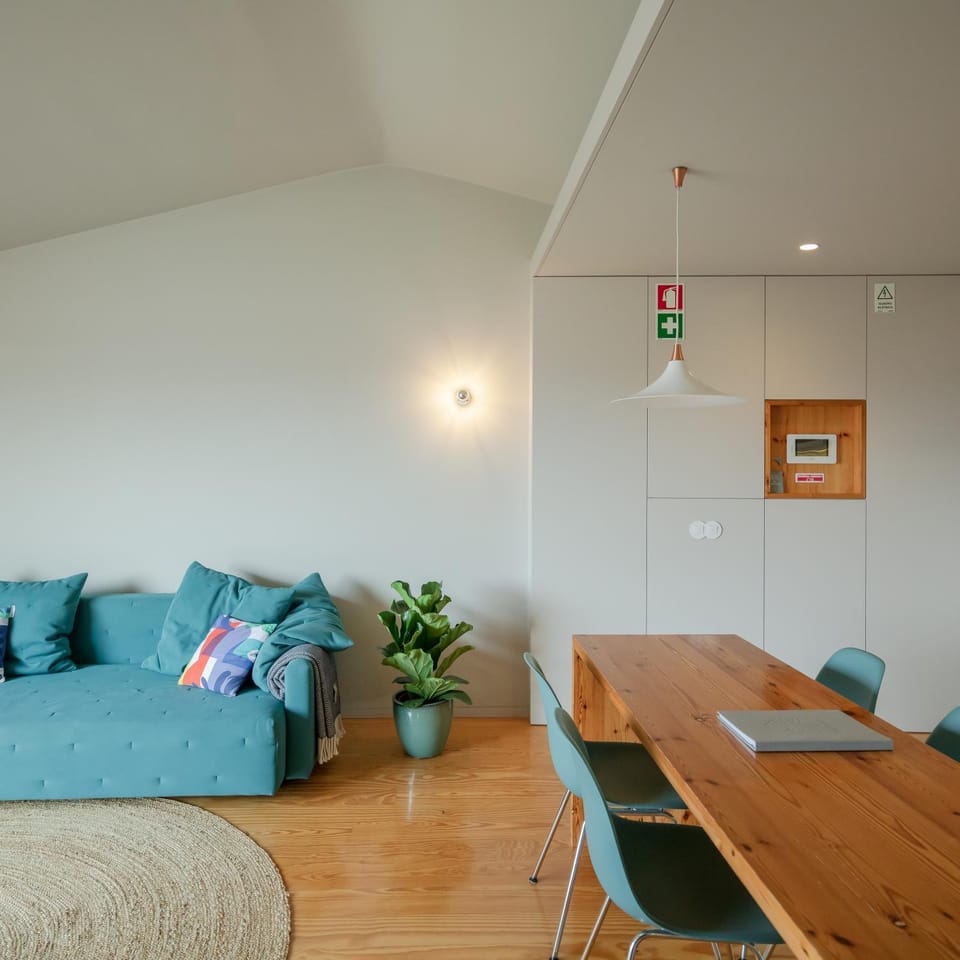 Living room, Decorative detail, Meals