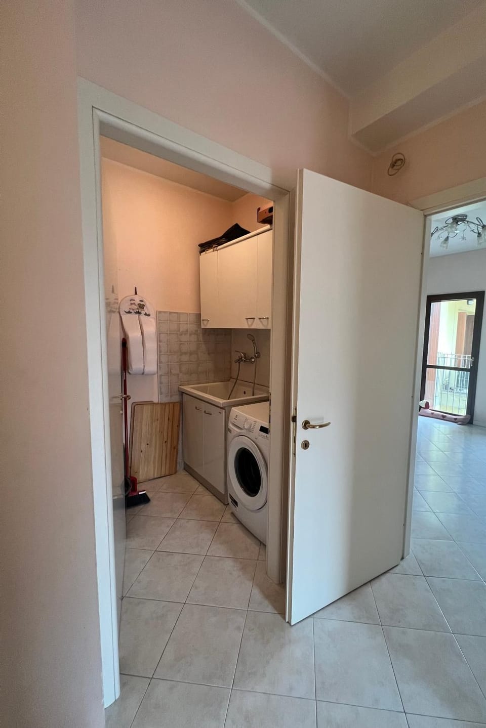 laundry, washing machine