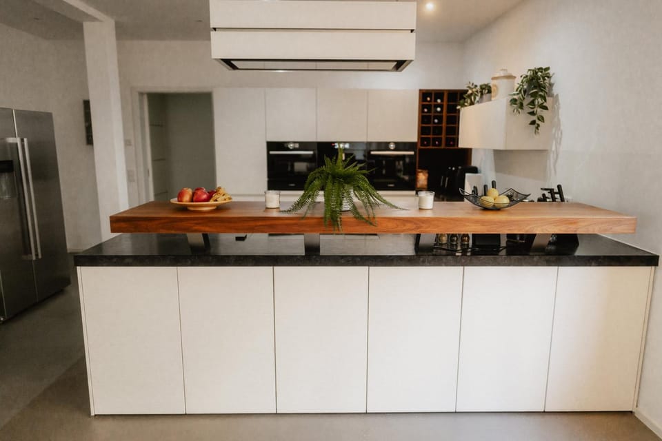 Kitchen or kitchenette, oven, stove