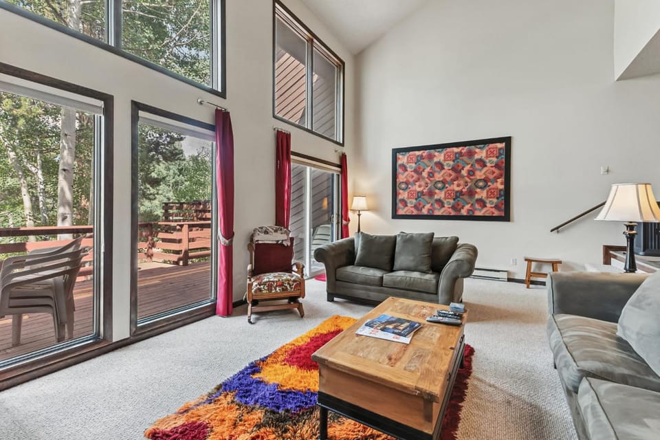 Meadow Creek Retreat Near Trails and Downtown House in Frisco