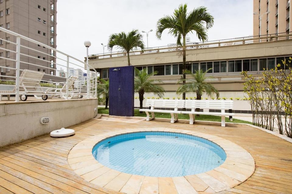 Kids's club, Pool view