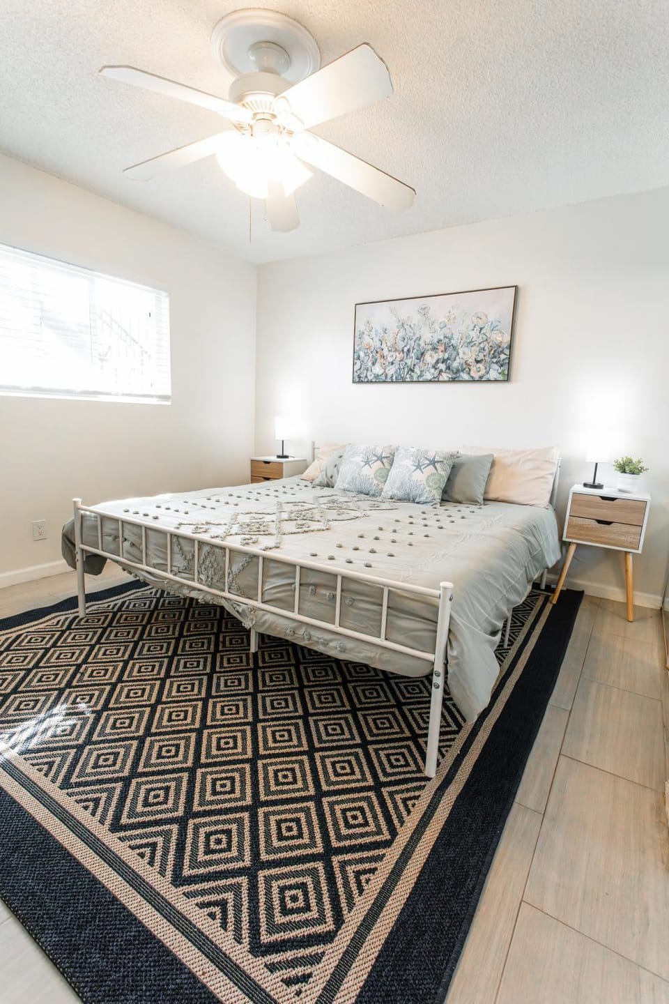 2bd Suite Steps To Beach! - Private Patio & Grill! Apartment in Oceanside