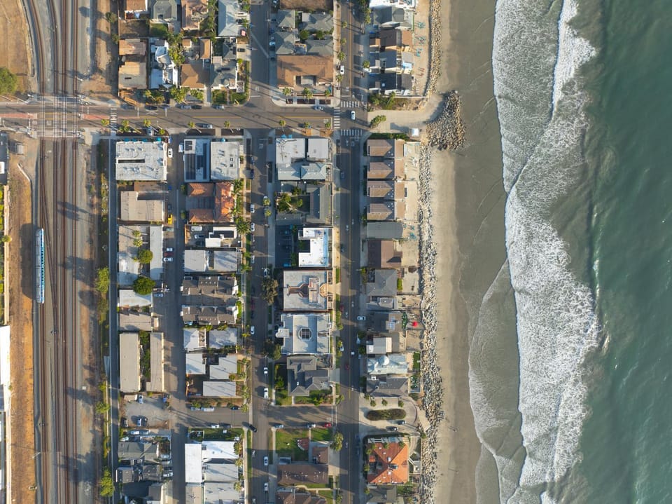 2bd Suite Steps To Beach! - Private Patio & Grill! Apartment in Oceanside