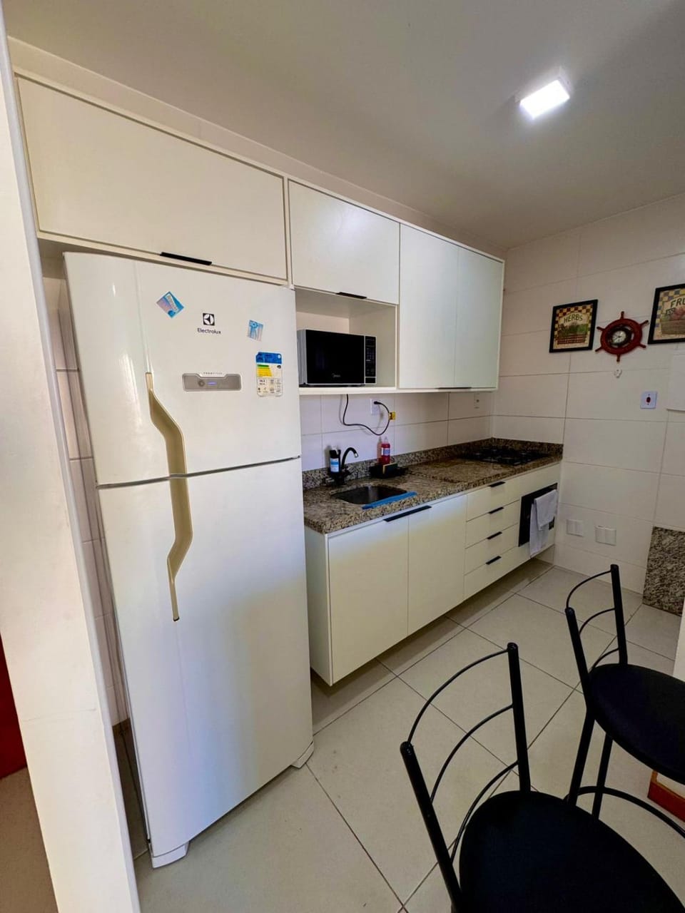Kitchen or kitchenette, Dining area, oven, stove
