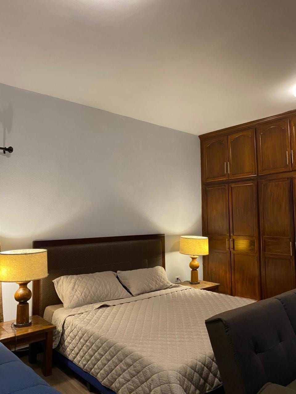 Bed, Photo of the whole room, Bedroom, heating, internet, pet friendly, safe, air conditioner