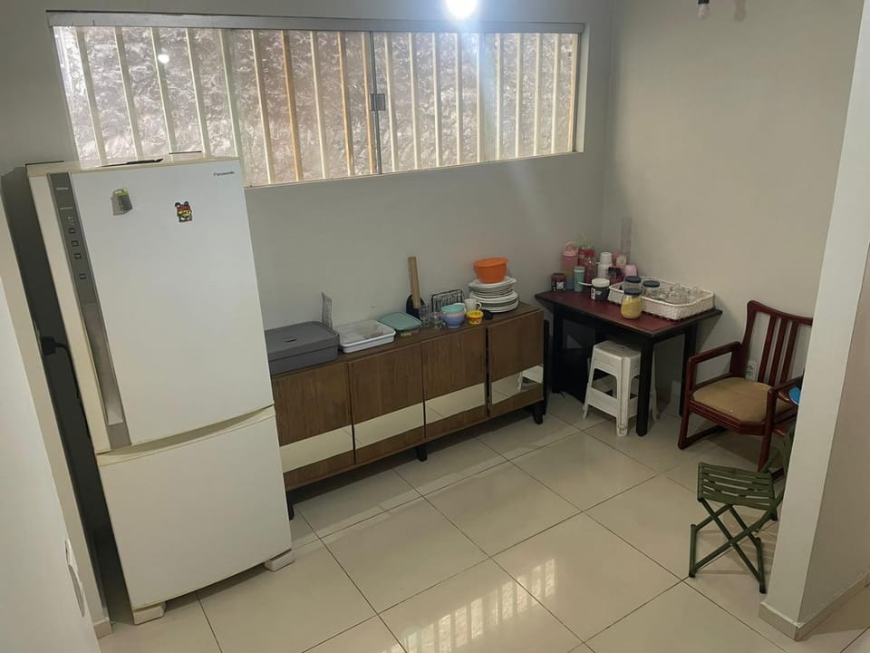 Kitchen or kitchenette, Communal kitchen
