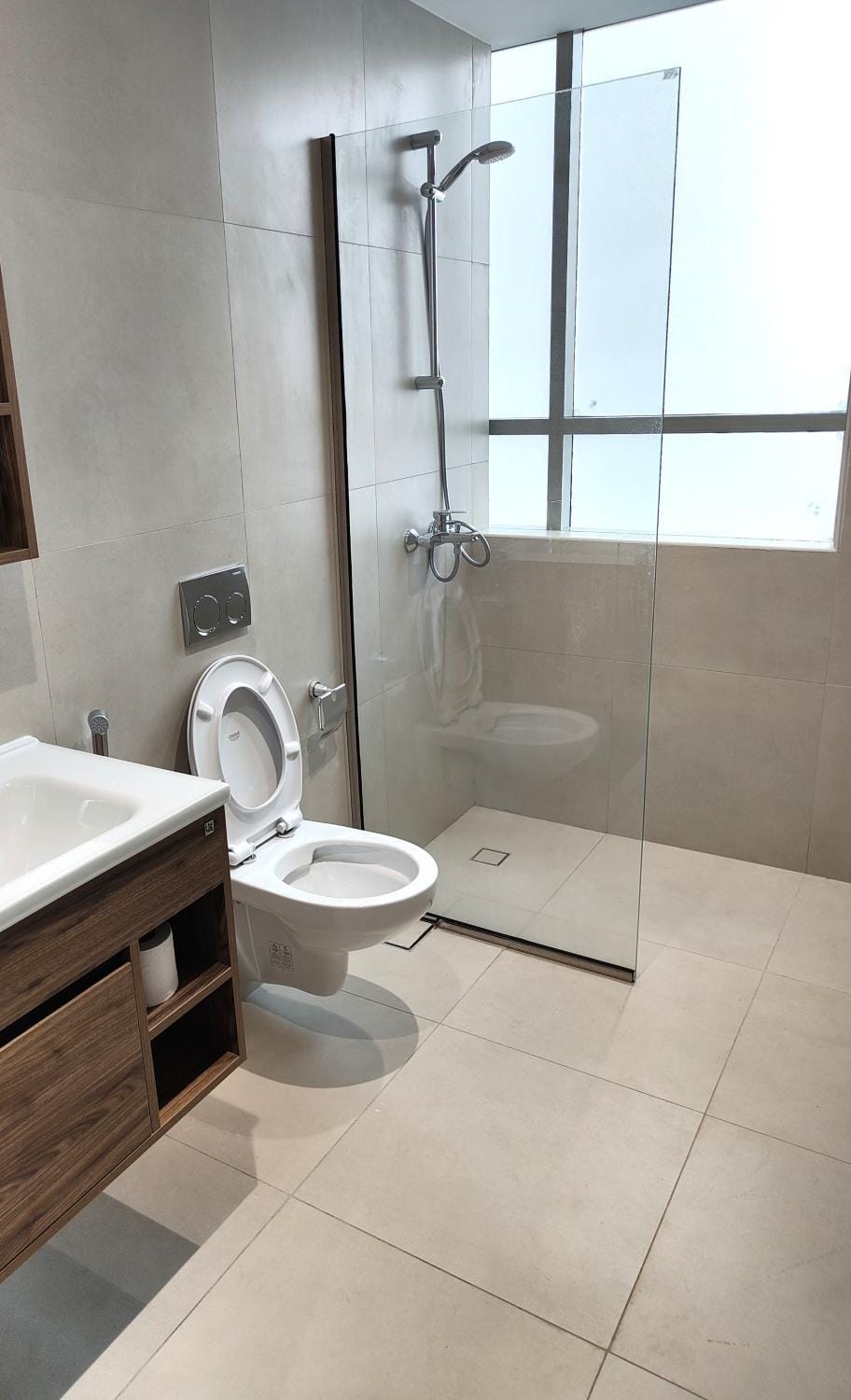 Muscat City Stay-2BR Apt 108 near Grand & Avenue Mall Apartment in Muscat