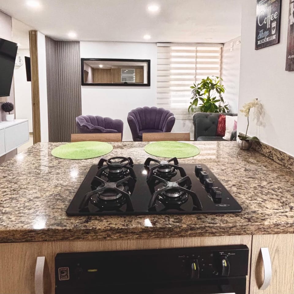 Communal lounge/ TV room, Kitchen or kitchenette