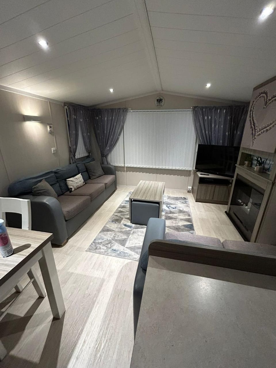 Lyons Robin Hood - 3 Bedroom Static Caravan Nature lodge in Rhyl