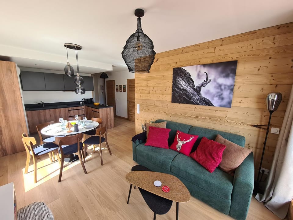 Kitchen or kitchenette, Living room, Dining area