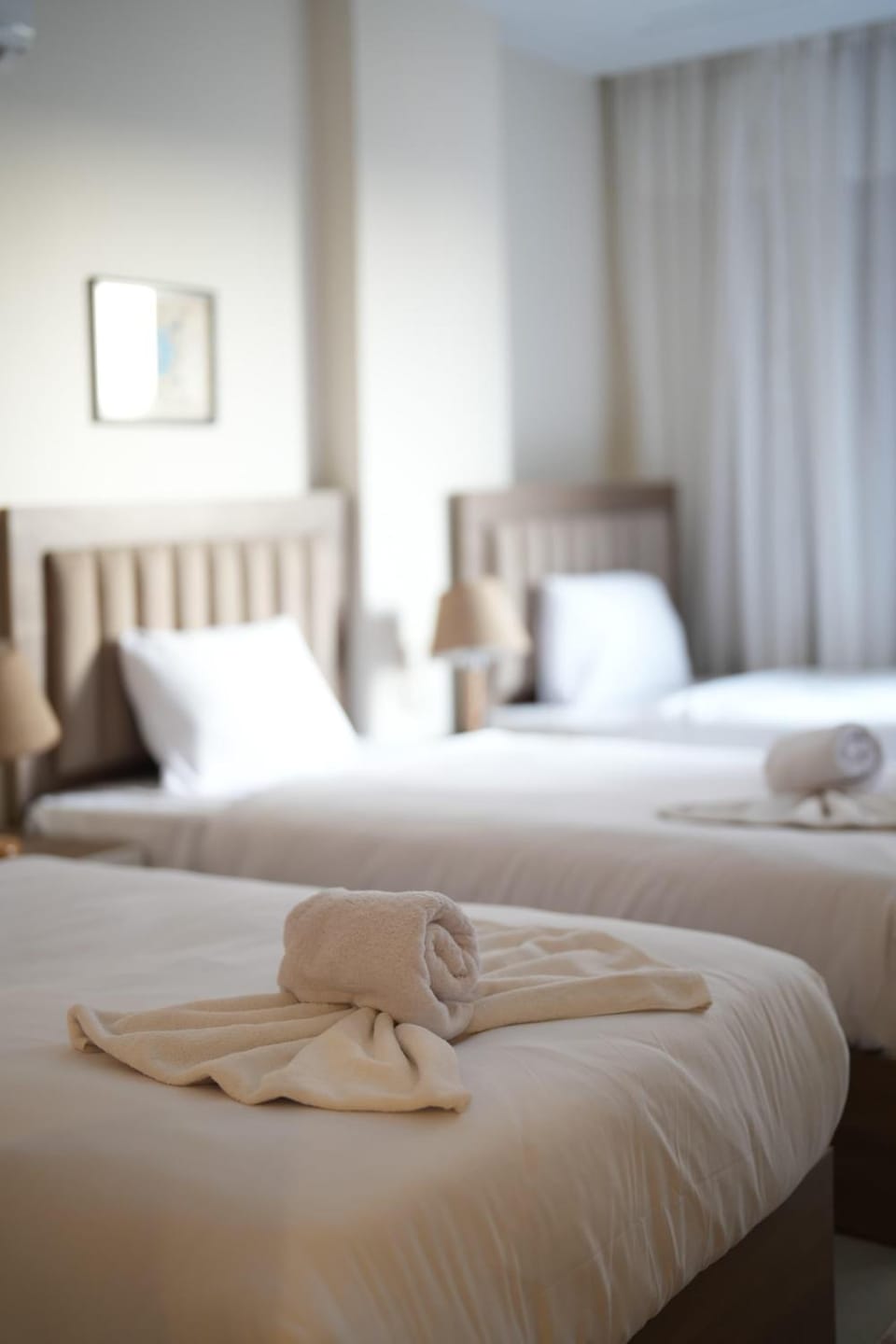 Bed, Photo of the whole room, Bedroom, towels