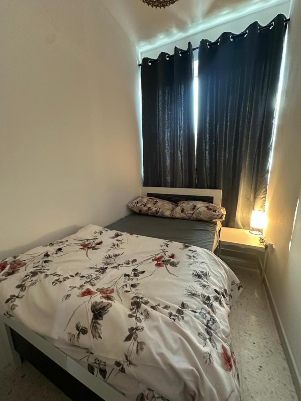 Private Room Late checkout 2pm Bed and Breakfast in Abu Dhabi