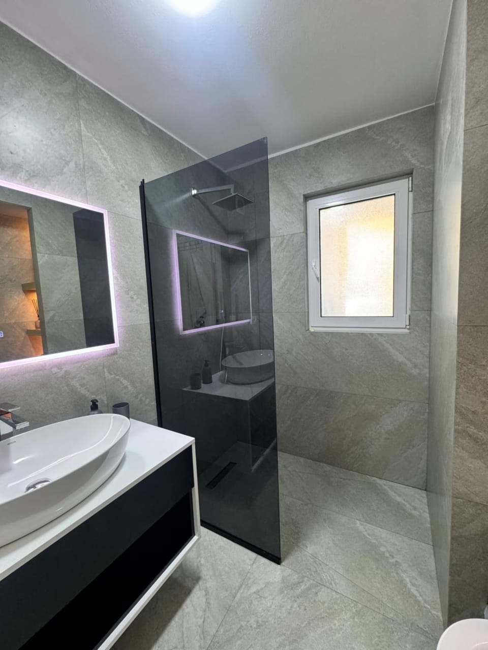 Shower, Bathroom